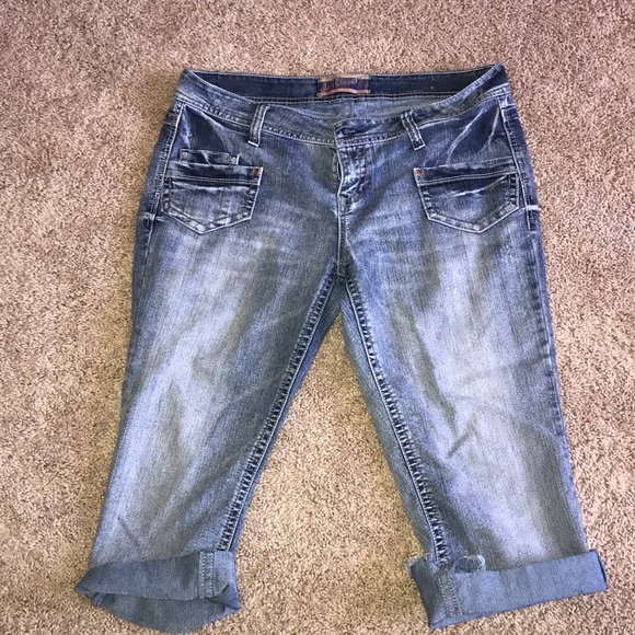 Wallflower Pants - Capri  jeans  size 17